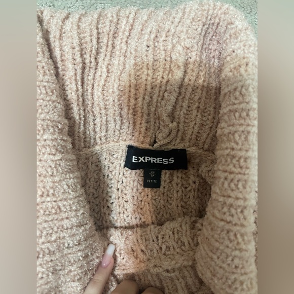 Express Sweater - Picture 2 of 2
